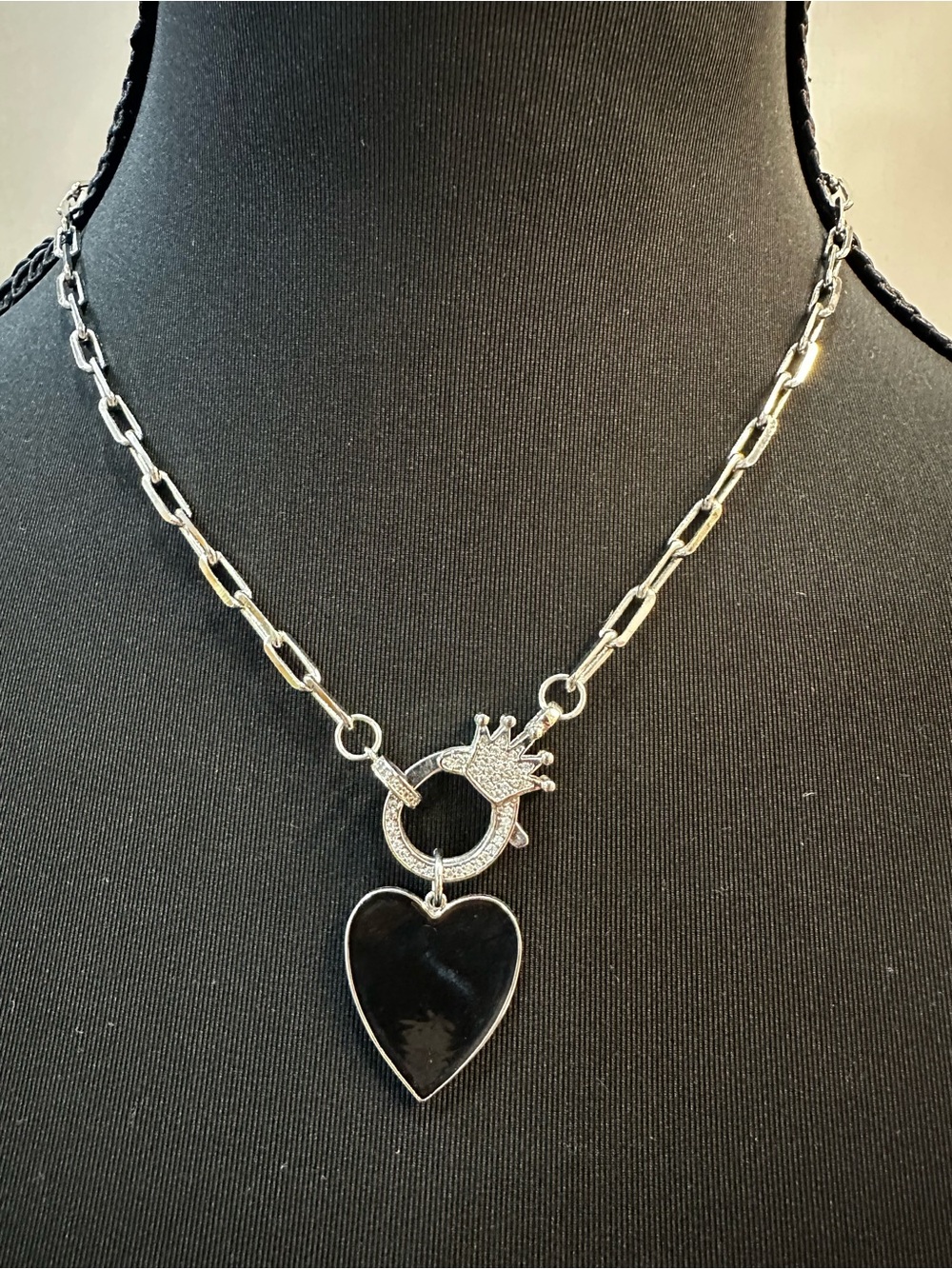 Melania Clara-Silver Chain Necklace with Black Heart Pendant